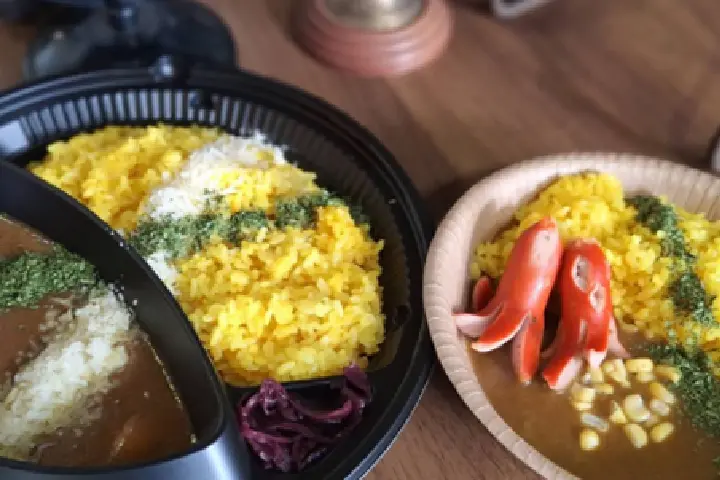 狭山牛すじカリー／タコさんカリー